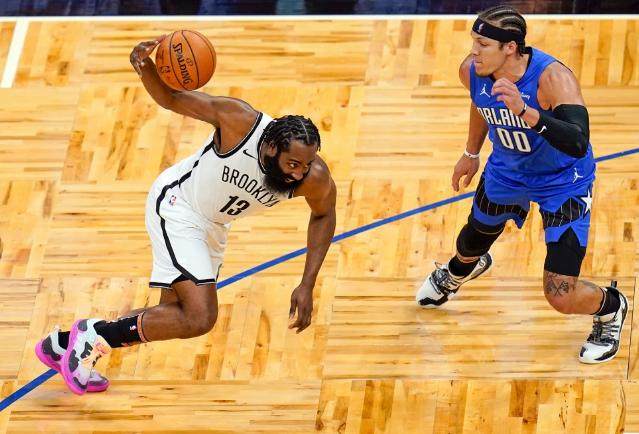 开云APP-哈里斯与哈登体能告急？篮网手感冰封暂缓急行脚步